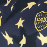 Boca presentó su nueva camiseta por el 120° aniversario del club