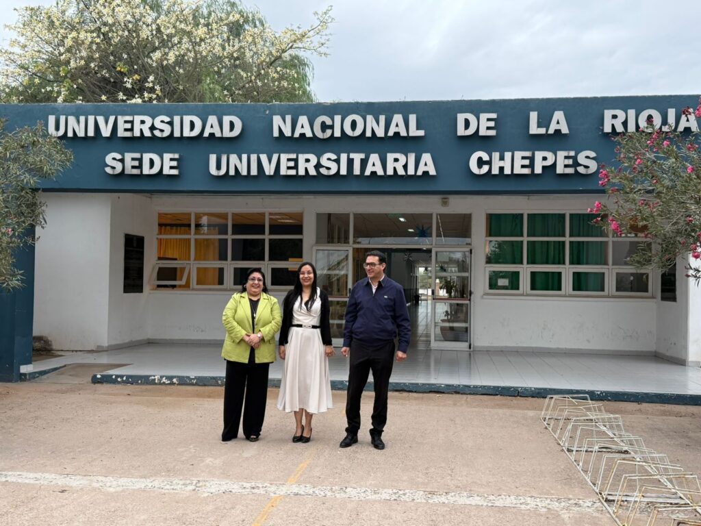 La UNLaR impulsa su crecimiento y federalismo en medio de desafíos nacionales