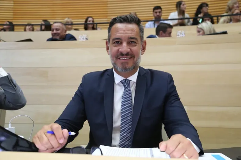 Córdoba impulsa aumento histórico del  84% a  jubilaciones provinciales
